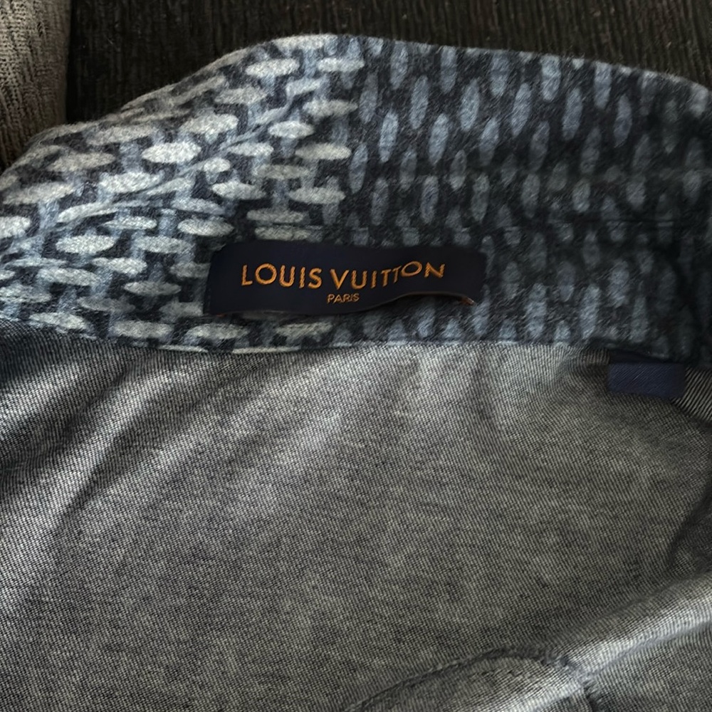 Louis Vuitton color blue